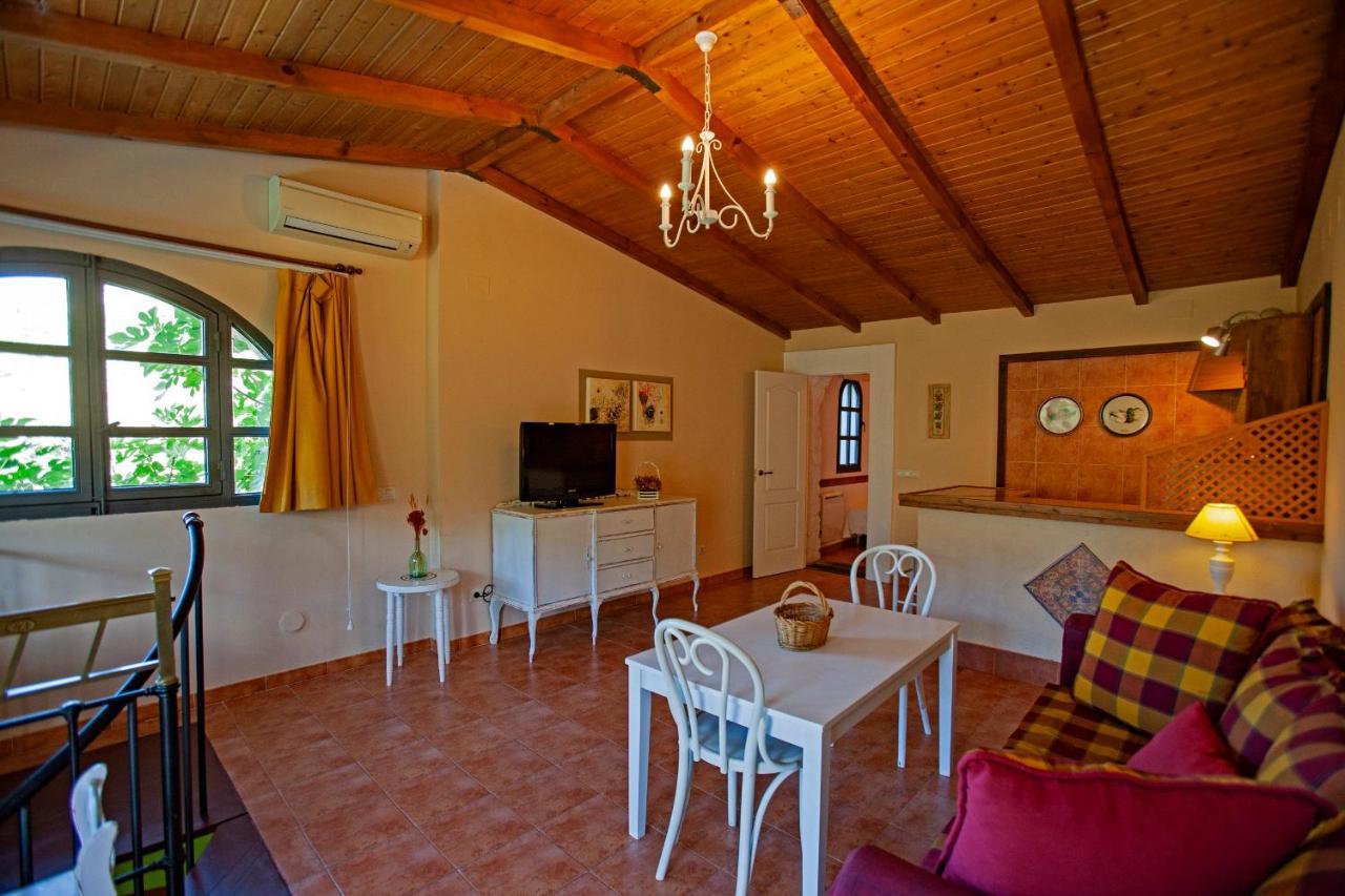 Posada Real Quinta De La Concepcion Hinojosa de Duero Exterior photo